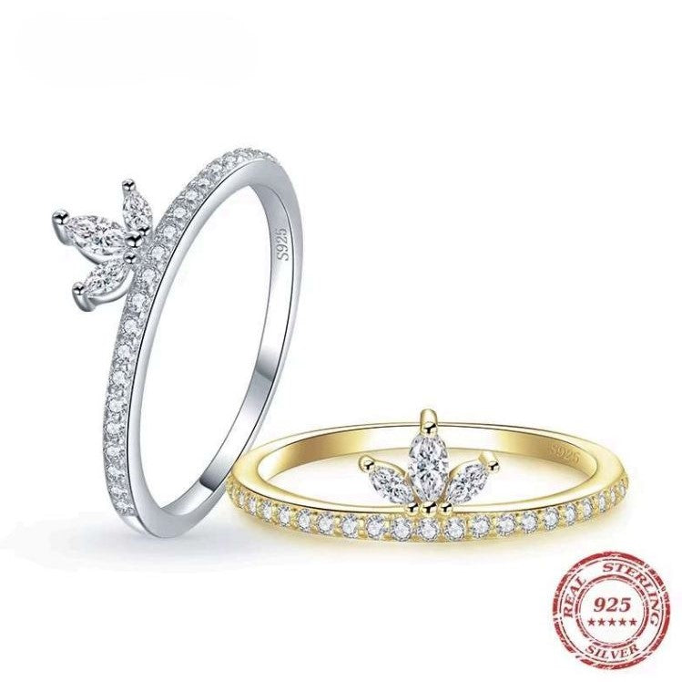 The Simple Crown Zirconia Stud Ring (Hypoallergenic)