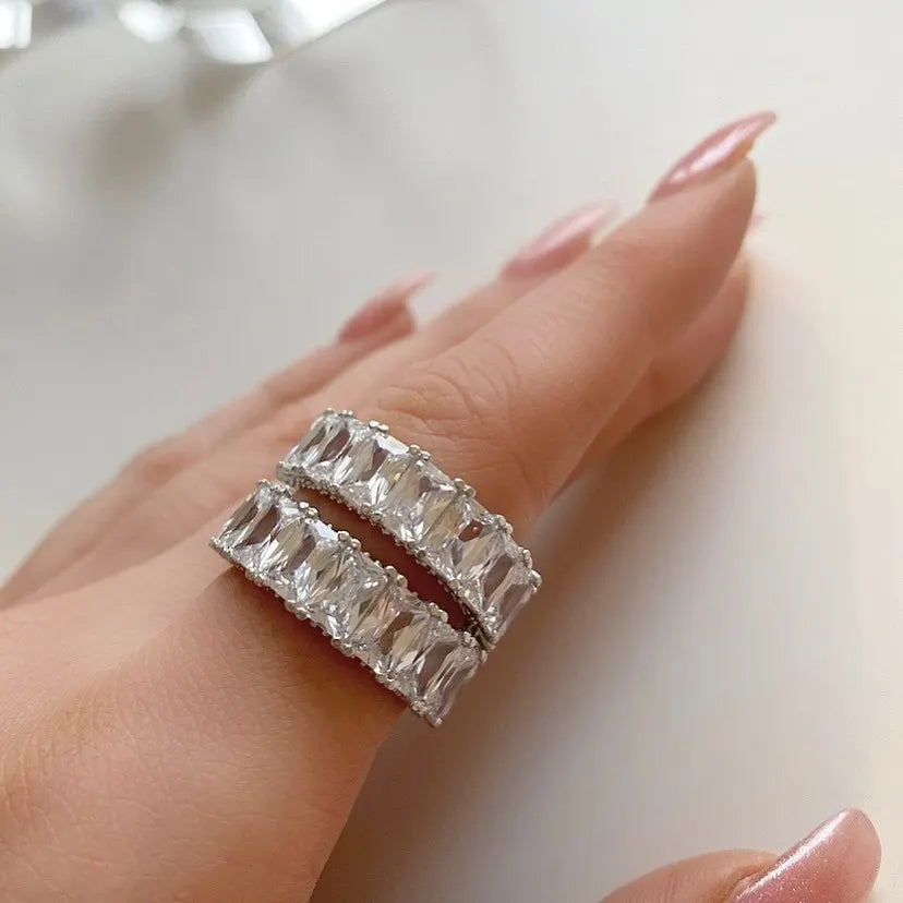 The Clear Emerald Cut Band