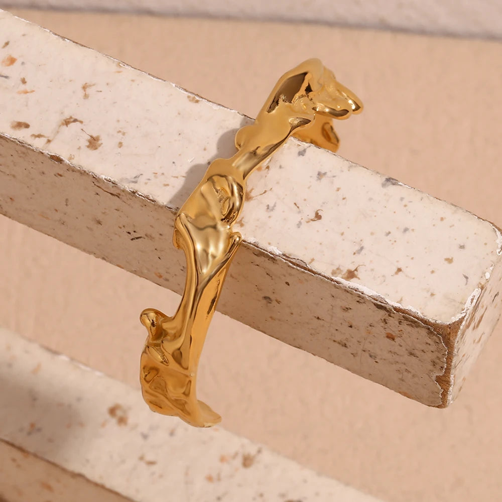 The Hypoallergenic 18K Gold Plated Pounding Wave Bracelet
