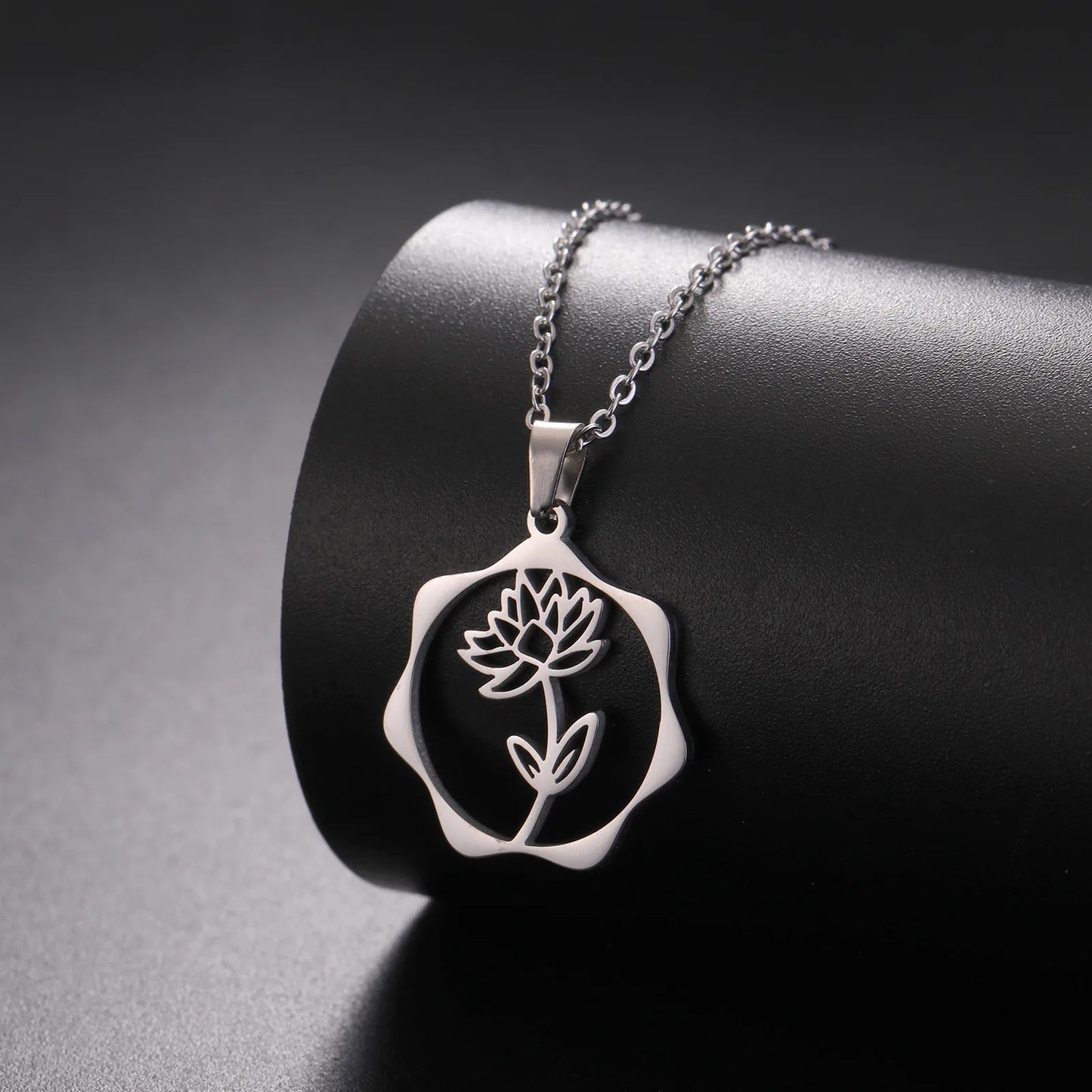 IceBoyDC Birth Flower Dangle Necklace