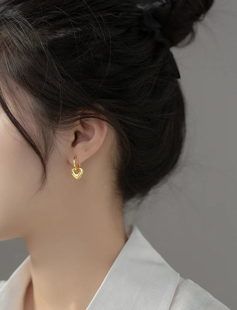 The Simple Dangling Hearts Earrings