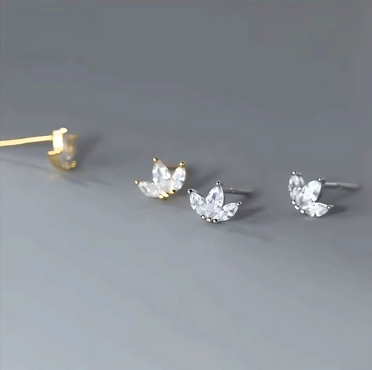 The Simple Crown Zirconia Stud Earrings (Hypoallergenic)