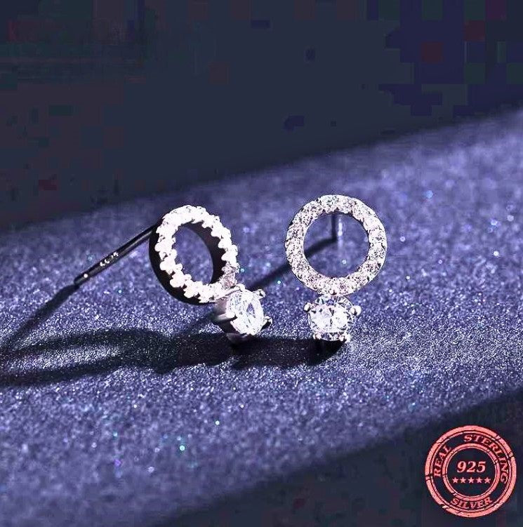 The IceBoyDC 925 Sterling Silver Sparkling Circle Stud Earrings