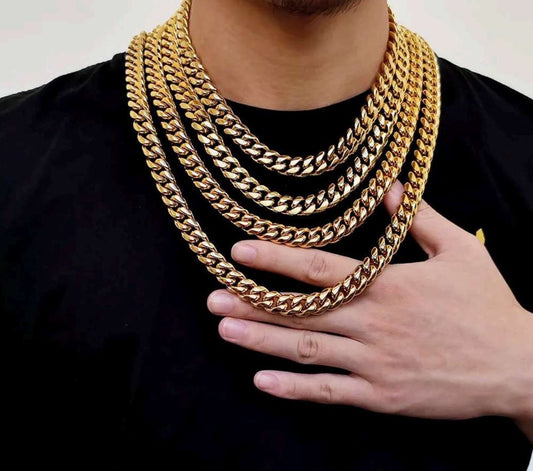 Icebox DC: Unwrapping the Timeless Appeal of Gold Chains