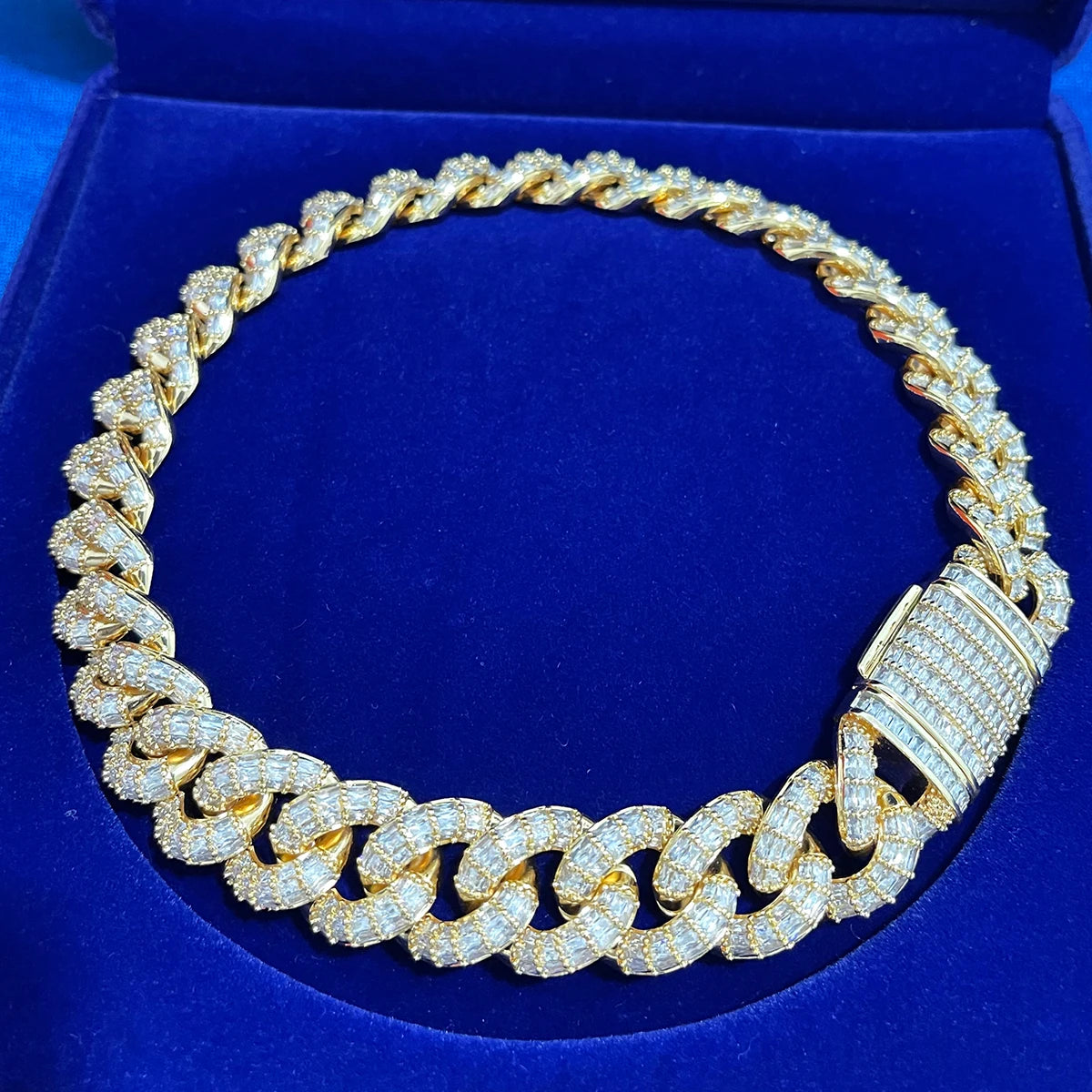 IceBoyDC: ✨ Iced Out Cuban Link Choker (Gold Plated) ✨ Baguette Zirconias