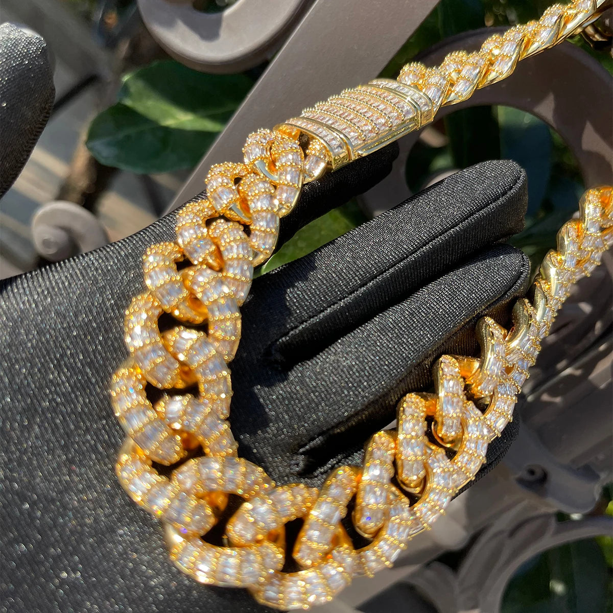 IceBoyDC: ✨ Iced Out Cuban Link Choker (Gold Plated) ✨ Baguette Zirconias