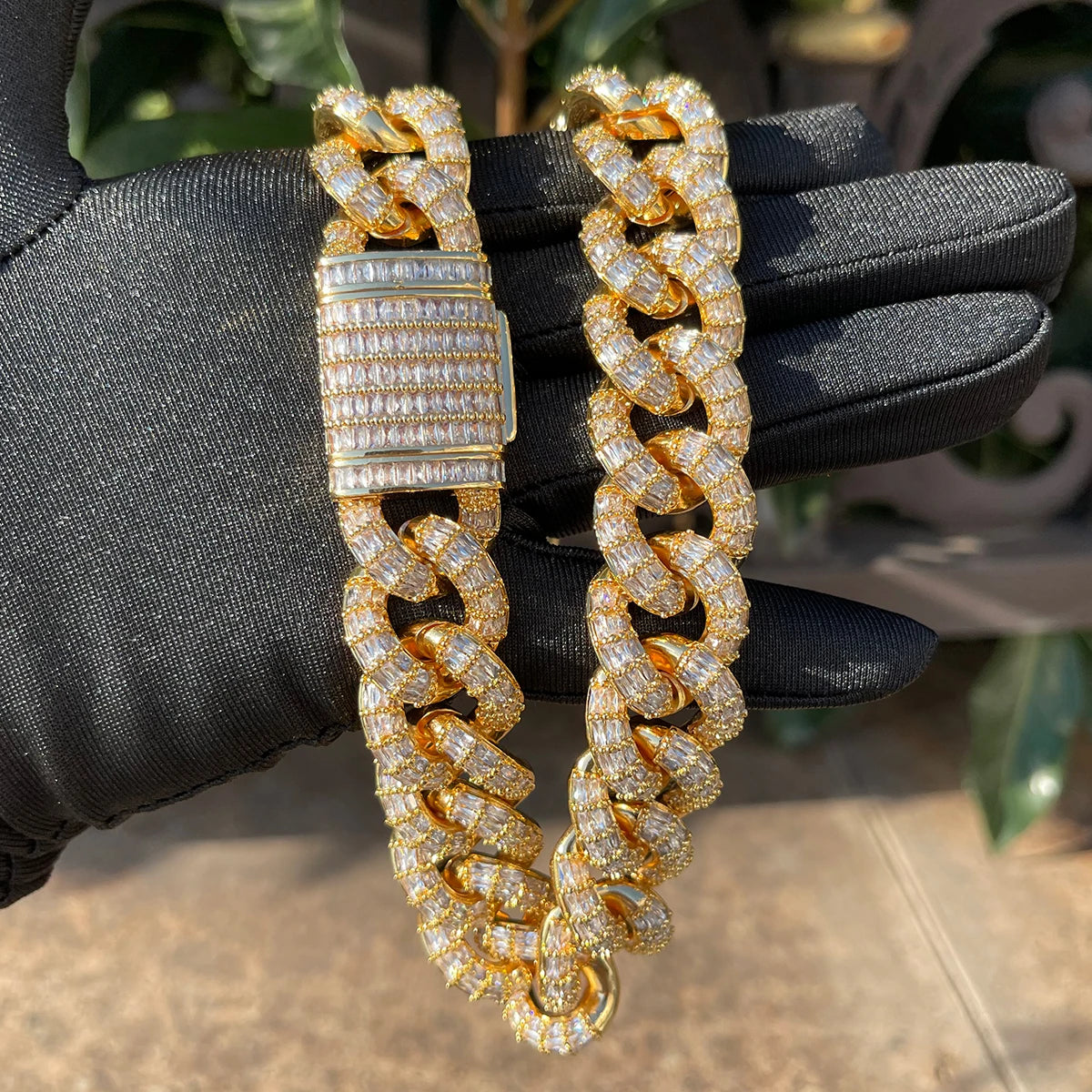 IceBoyDC: ✨ Iced Out Cuban Link Choker (Gold Plated) ✨ Baguette Zirconias